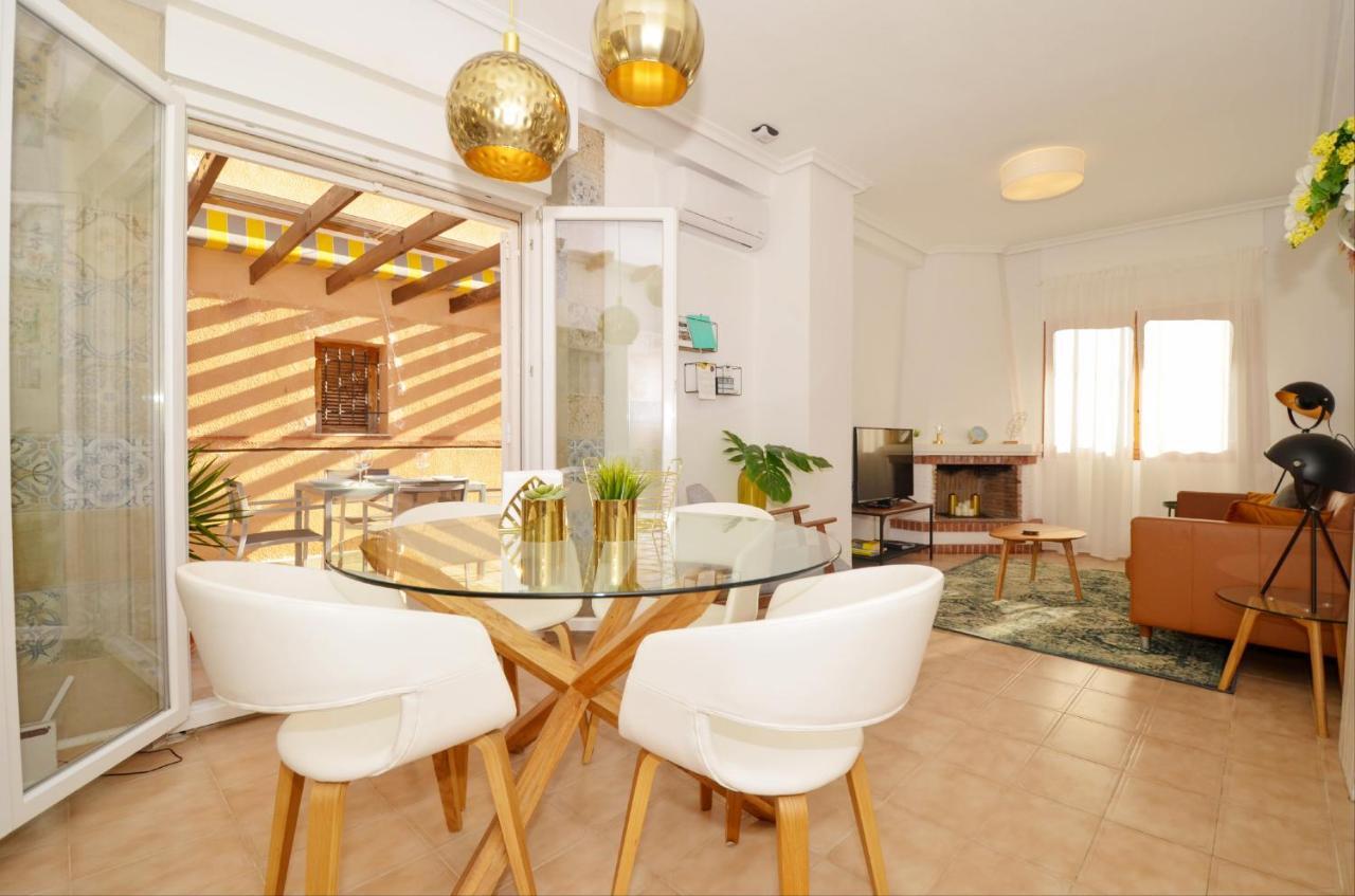 Punta Prima Pleasure With Private Parking In A Gated Community Close To The Beach Торрев'єха Екстер'єр фото